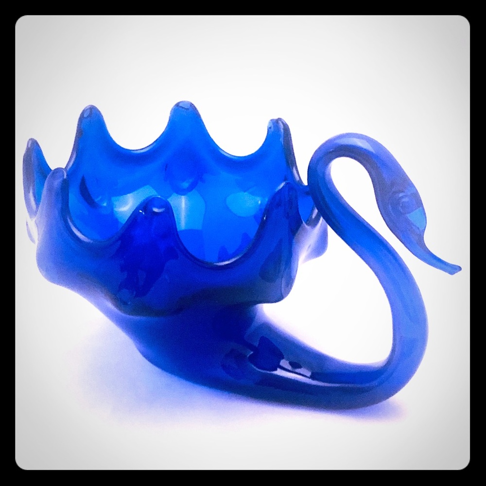 Vintage cobalt art glass swan bowl